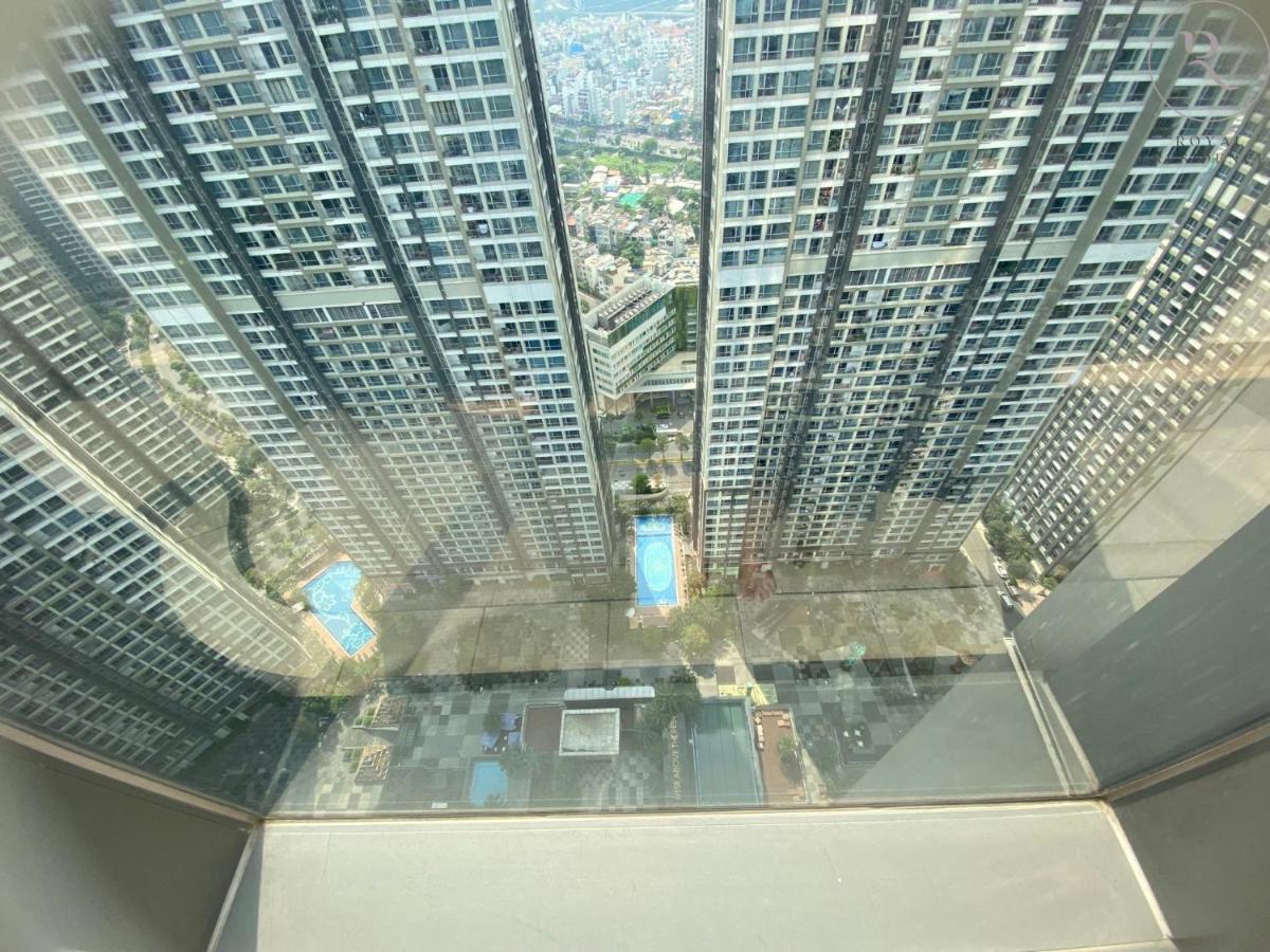 Landmark 81 - Royal Residence Хошимин Экстерьер фото