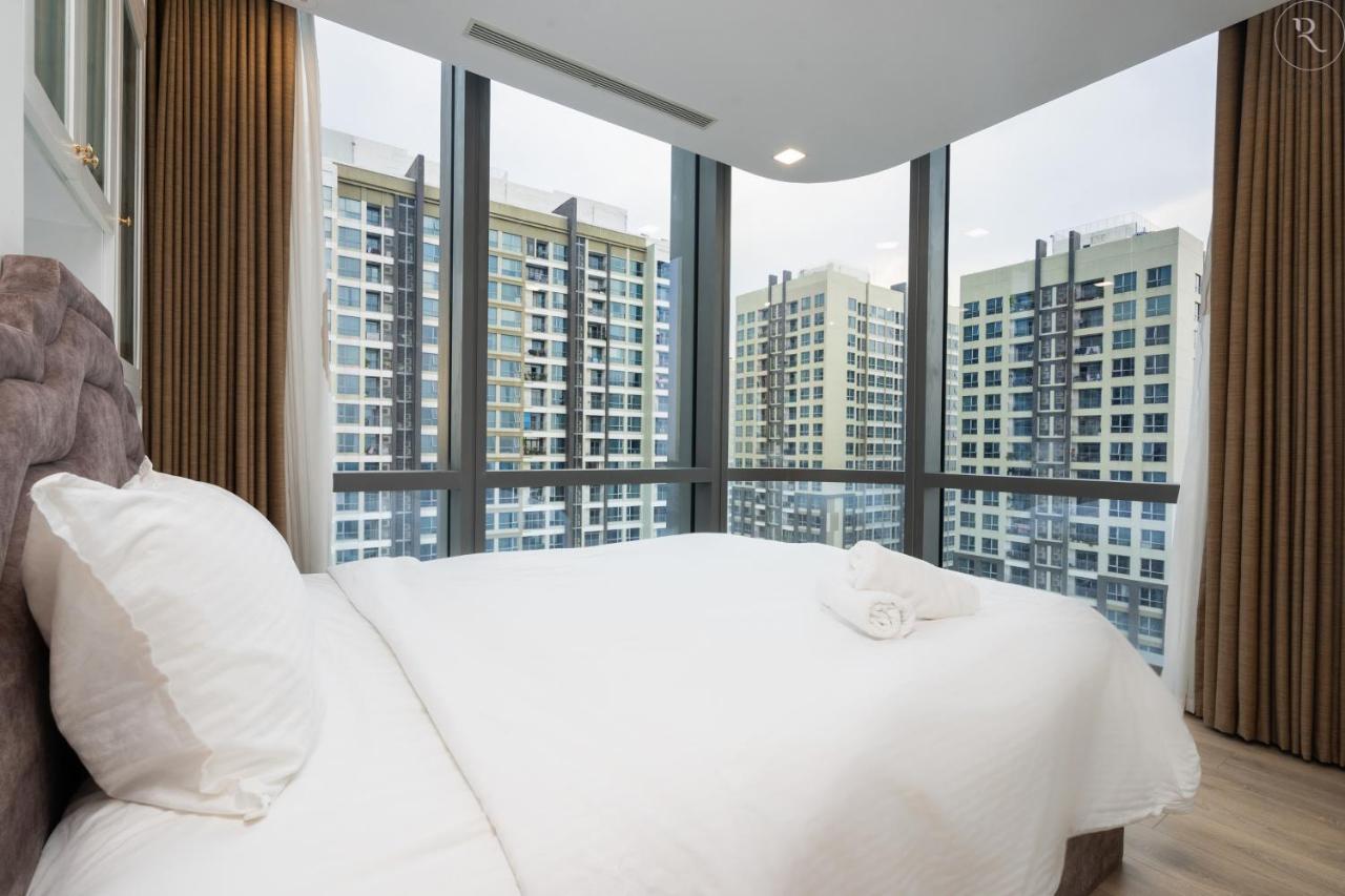 Landmark 81 - Royal Residence Хошимин Экстерьер фото