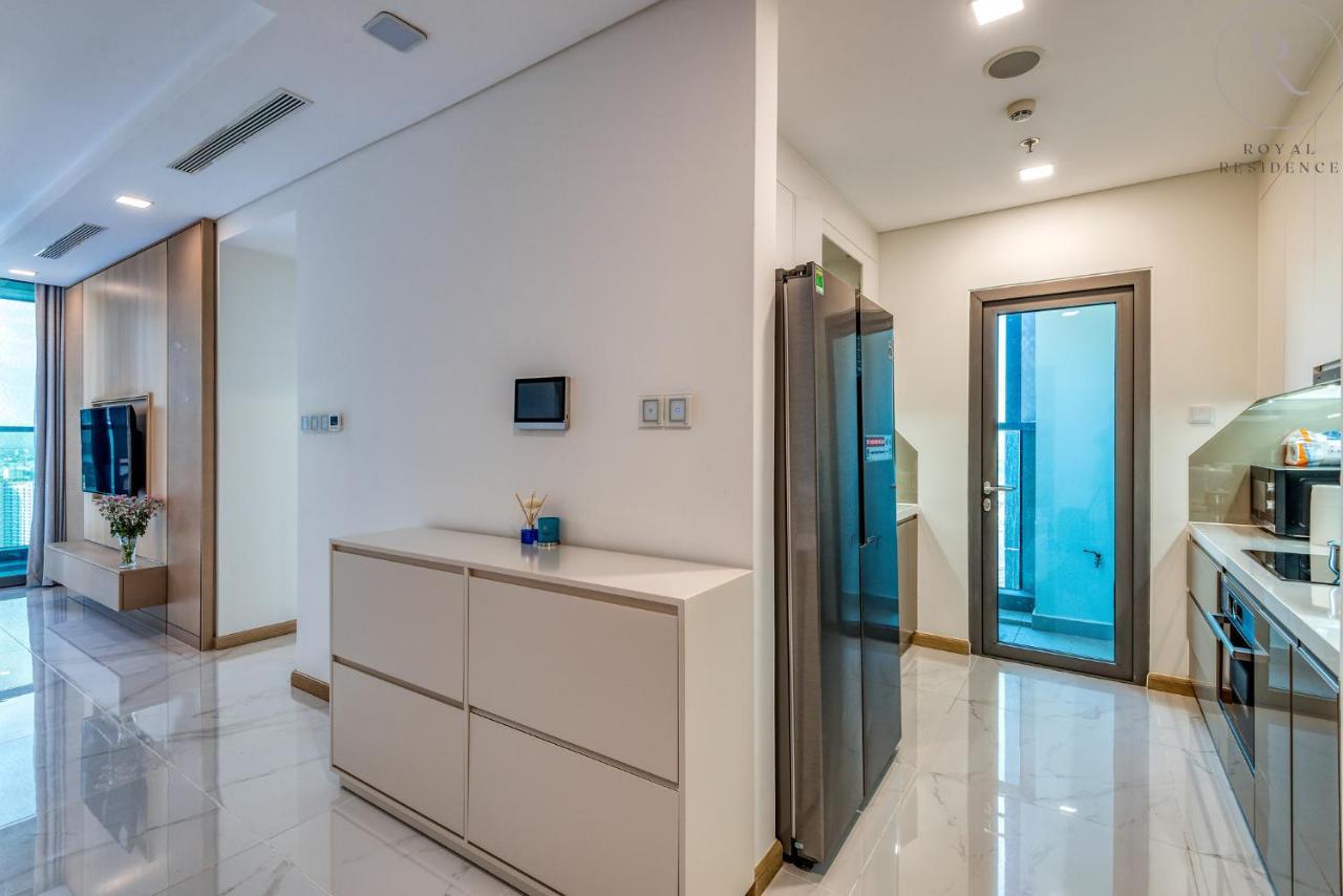 Landmark 81 - Royal Residence Хошимин Экстерьер фото